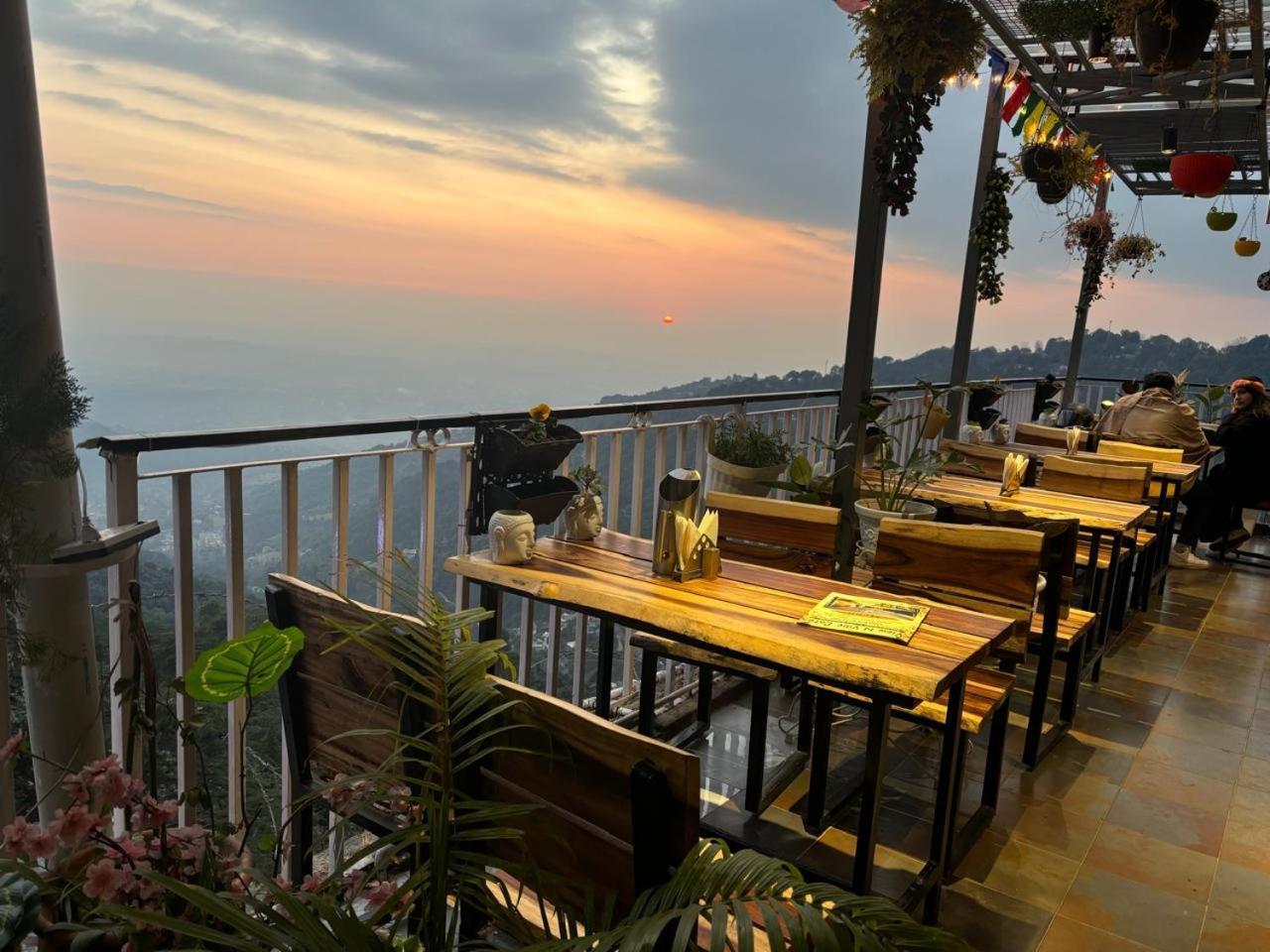 Lord Krishna Boutique Stay Дармсала Екстер'єр фото